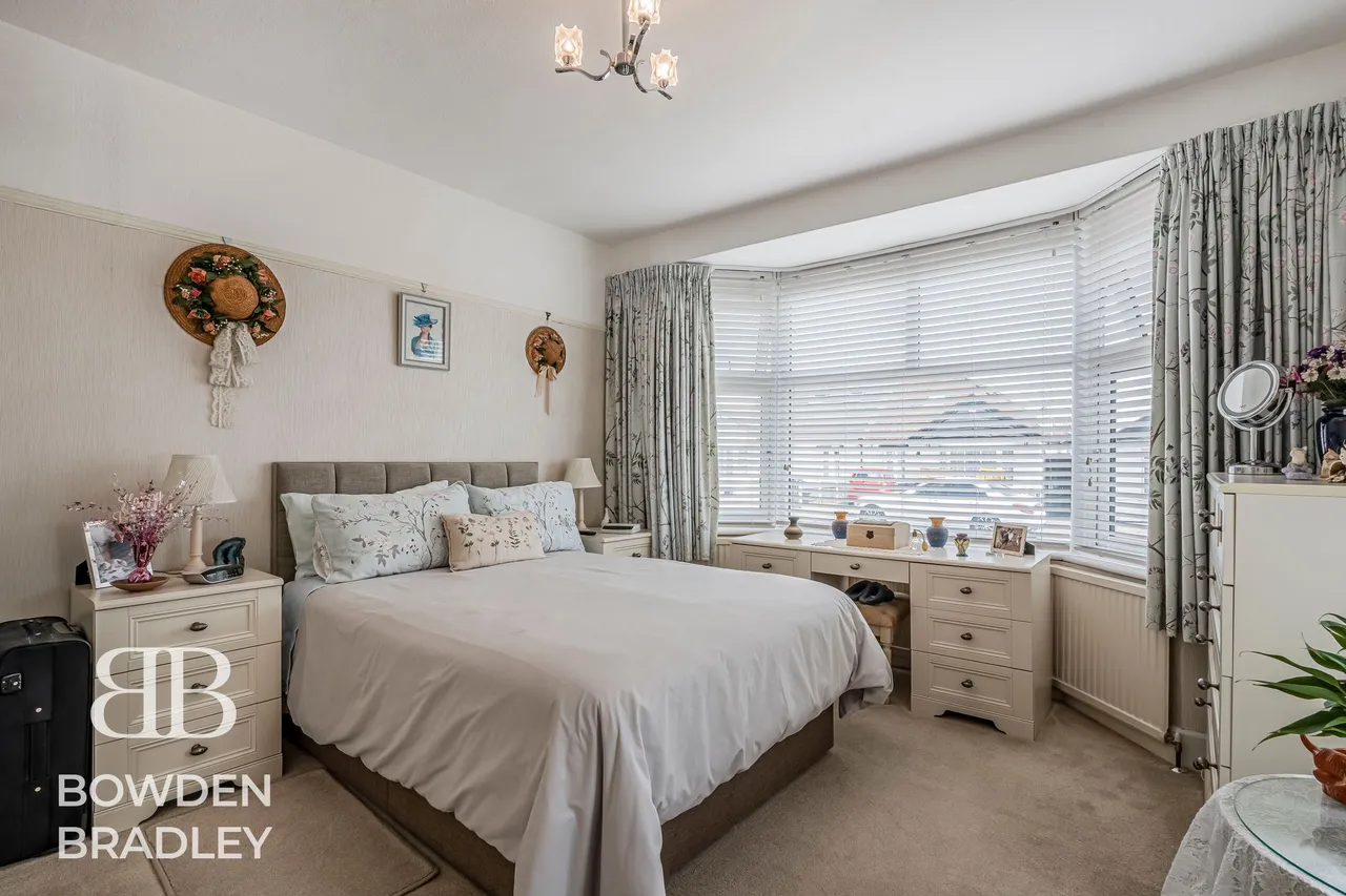 Kelston Road, Barkingside, IG6, photo 9