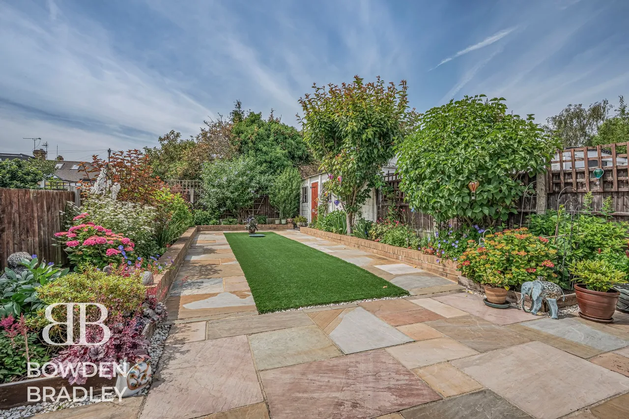Kelston Road, Barkingside, IG6, photo 10