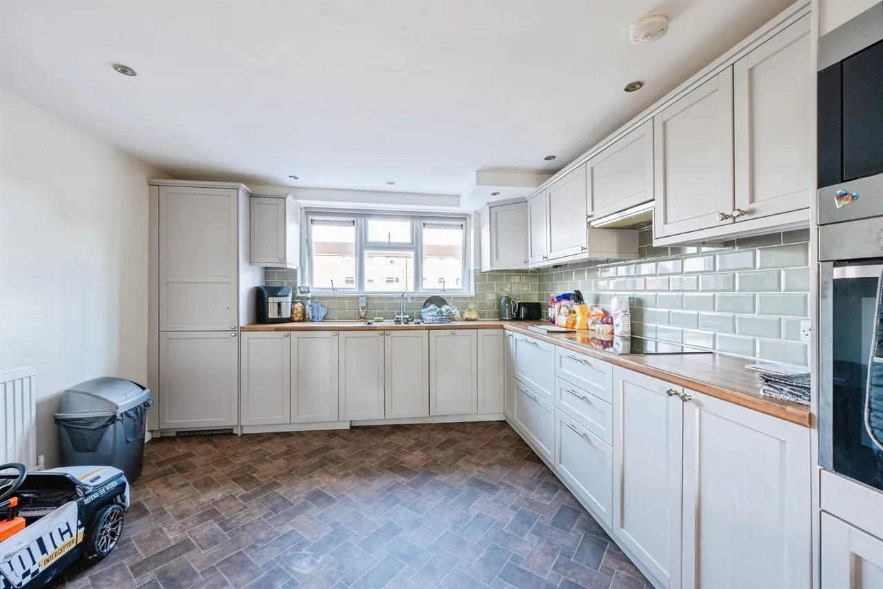 Patchway, Chippenham, SN14, photo 4