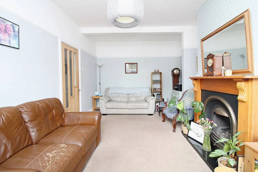 Cromwell Road, Rugby, CV22 5LY, photo 3