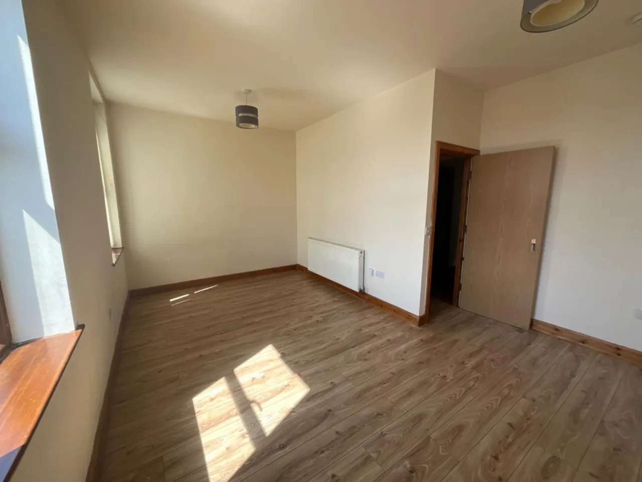 Flat 5, Thompson Cross, Stamford Street, Stalybridge, photo 4