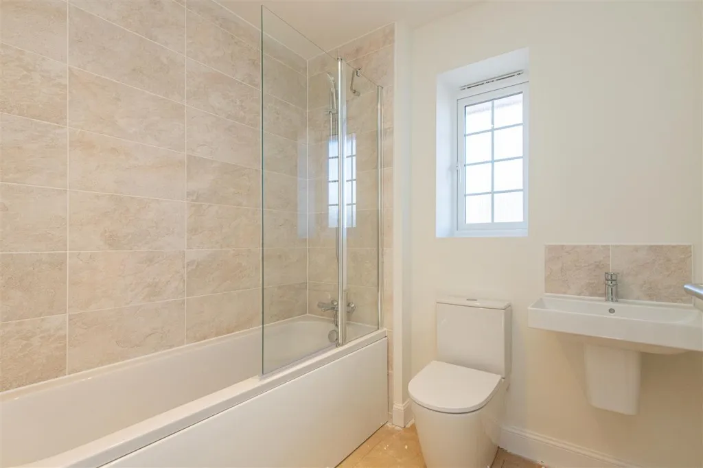 Litchfield Drive, Higham Ferrers, photo 17