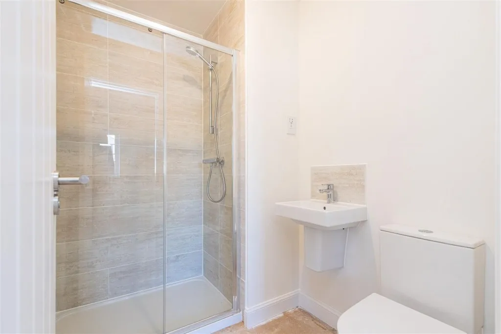 Litchfield Drive, Higham Ferrers, photo 12