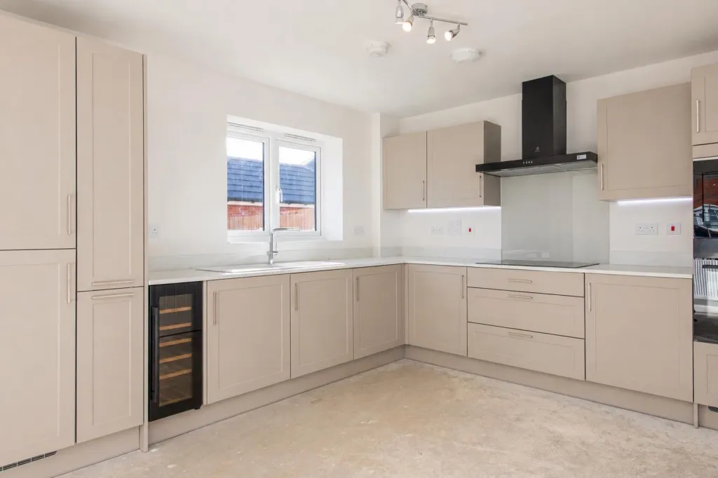 Litchfield Drive, Higham Ferrers, photo 3