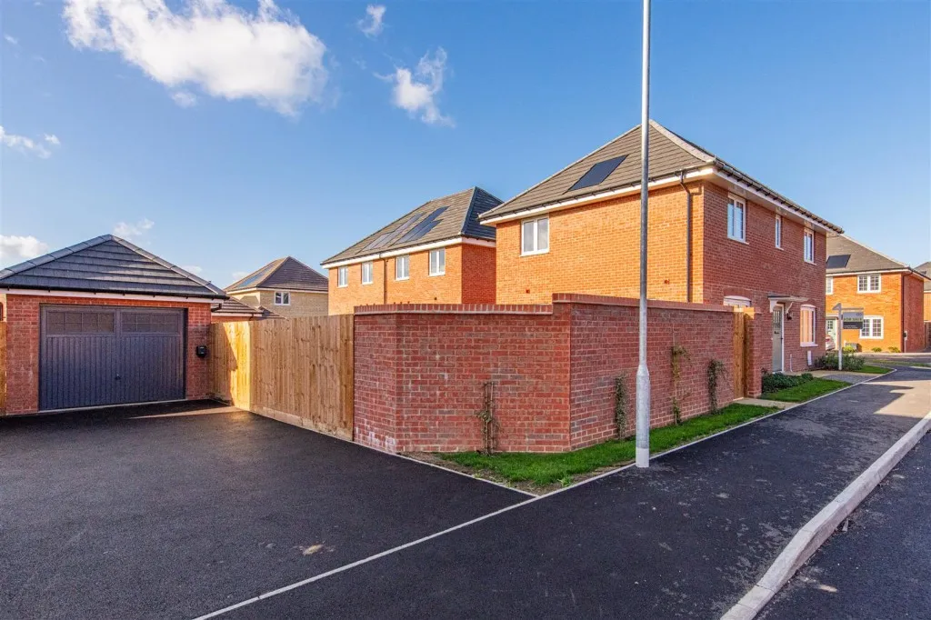 Litchfield Drive, Higham Ferrers, photo 20