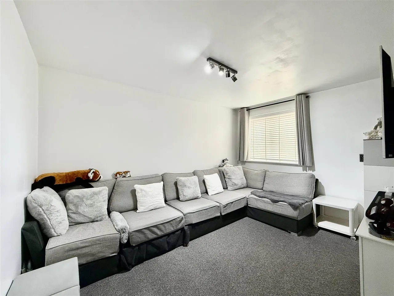 Robinson Crescent, Loughborough, photo 13