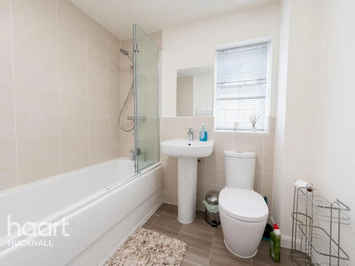 Kenbrook Road, Nottingham, NG15, photo 13
