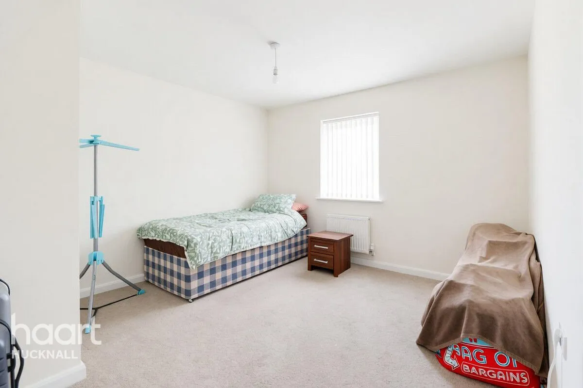 Kenbrook Road, Nottingham, NG15, photo 11