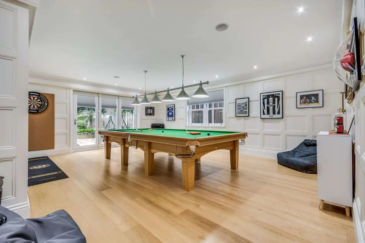 Norsey Road, Billericay, Essex, CM11 1DB, photo 8