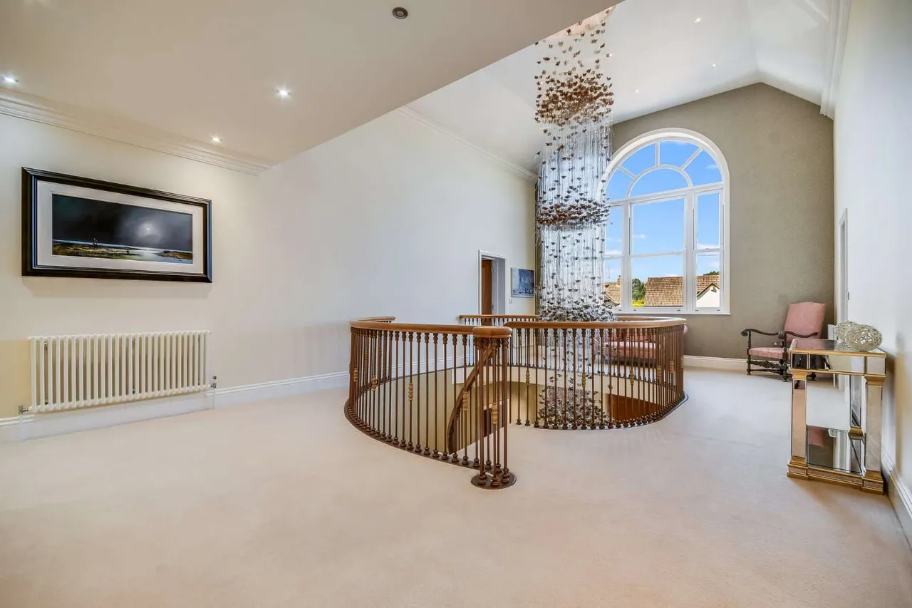Norsey Road, Billericay, Essex, CM11 1DB, photo 11