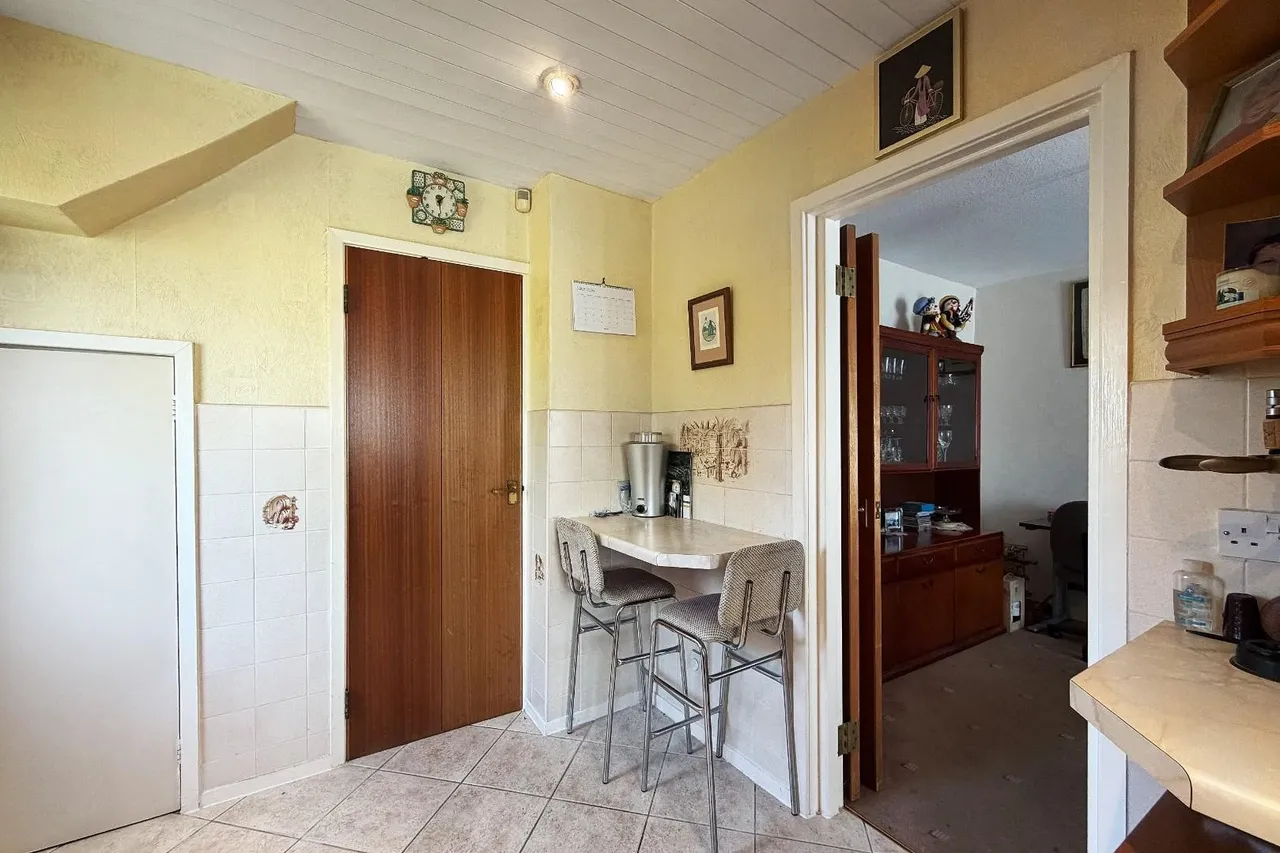 Lansdowne Road, Altrincham, Cheshire WA14 4HJ, photo 22