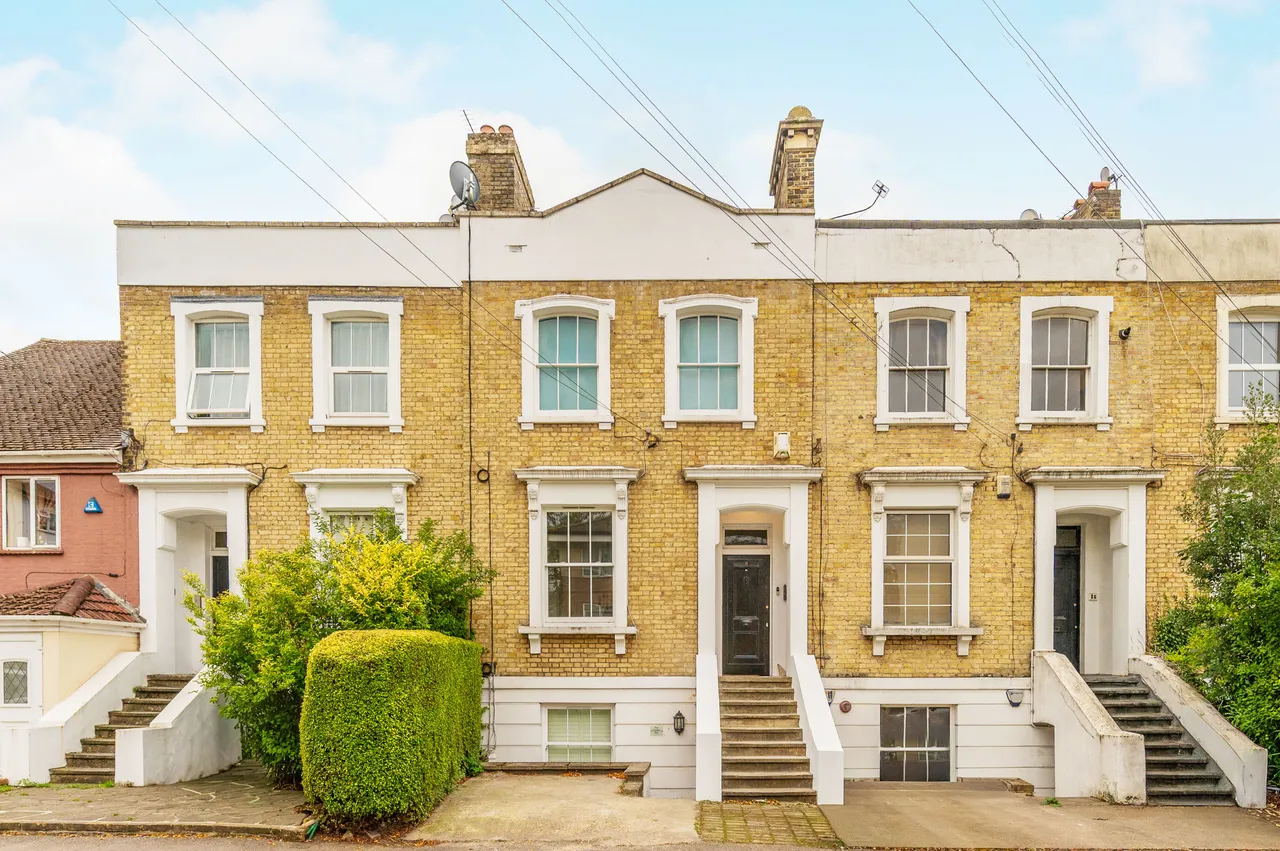 1 bed flat for sale — 8a Bedford Place, Croydon