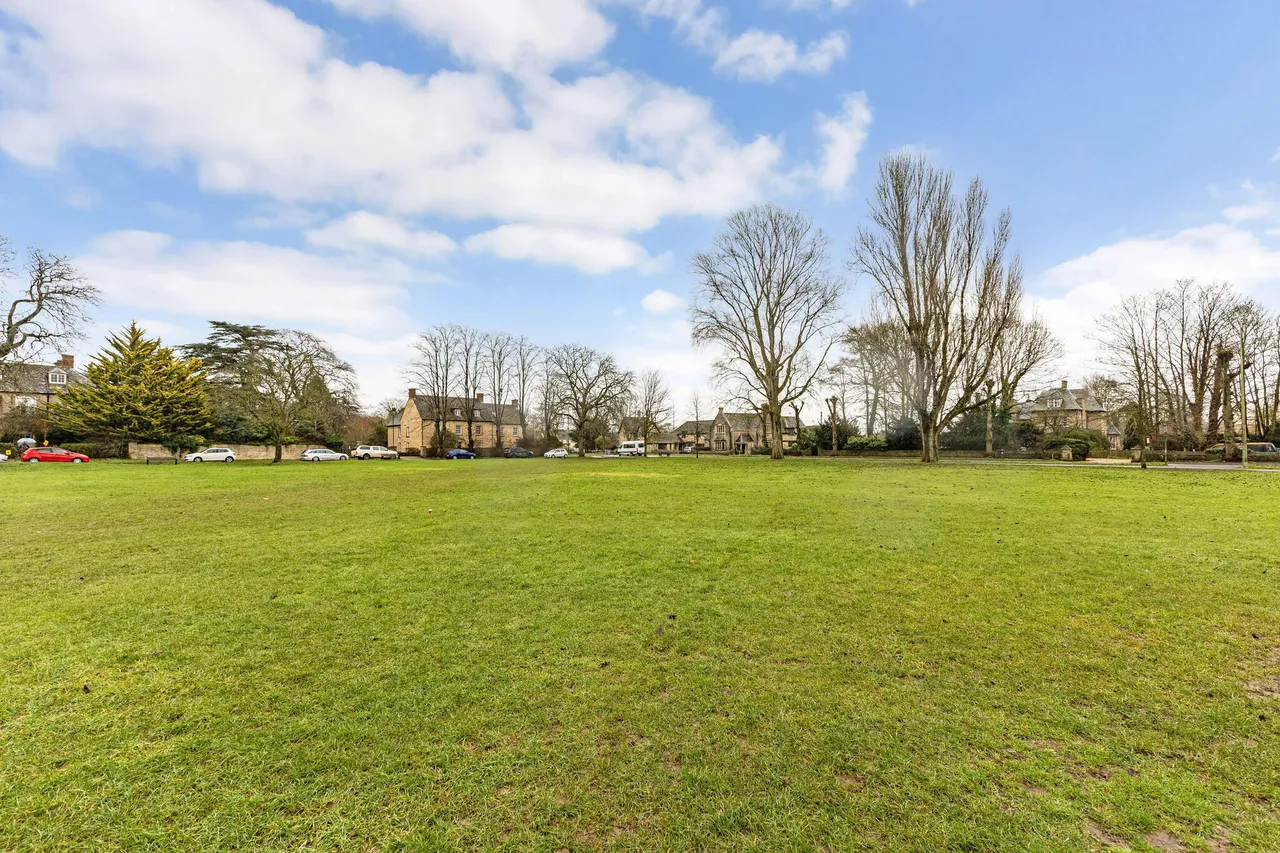 West End, Witney, OX28, photo 8