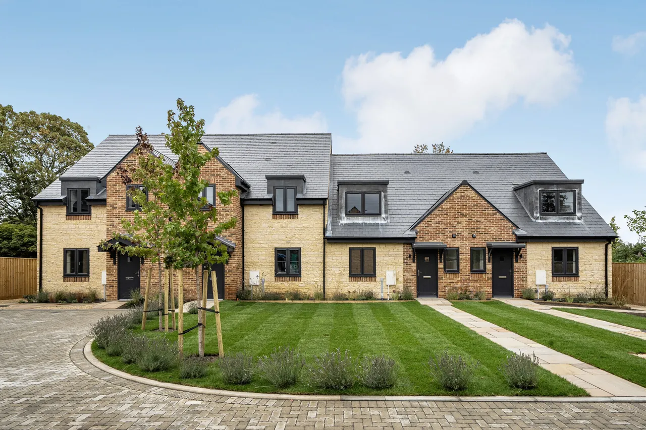 2 bed house for sale — West End, Witney, OX28