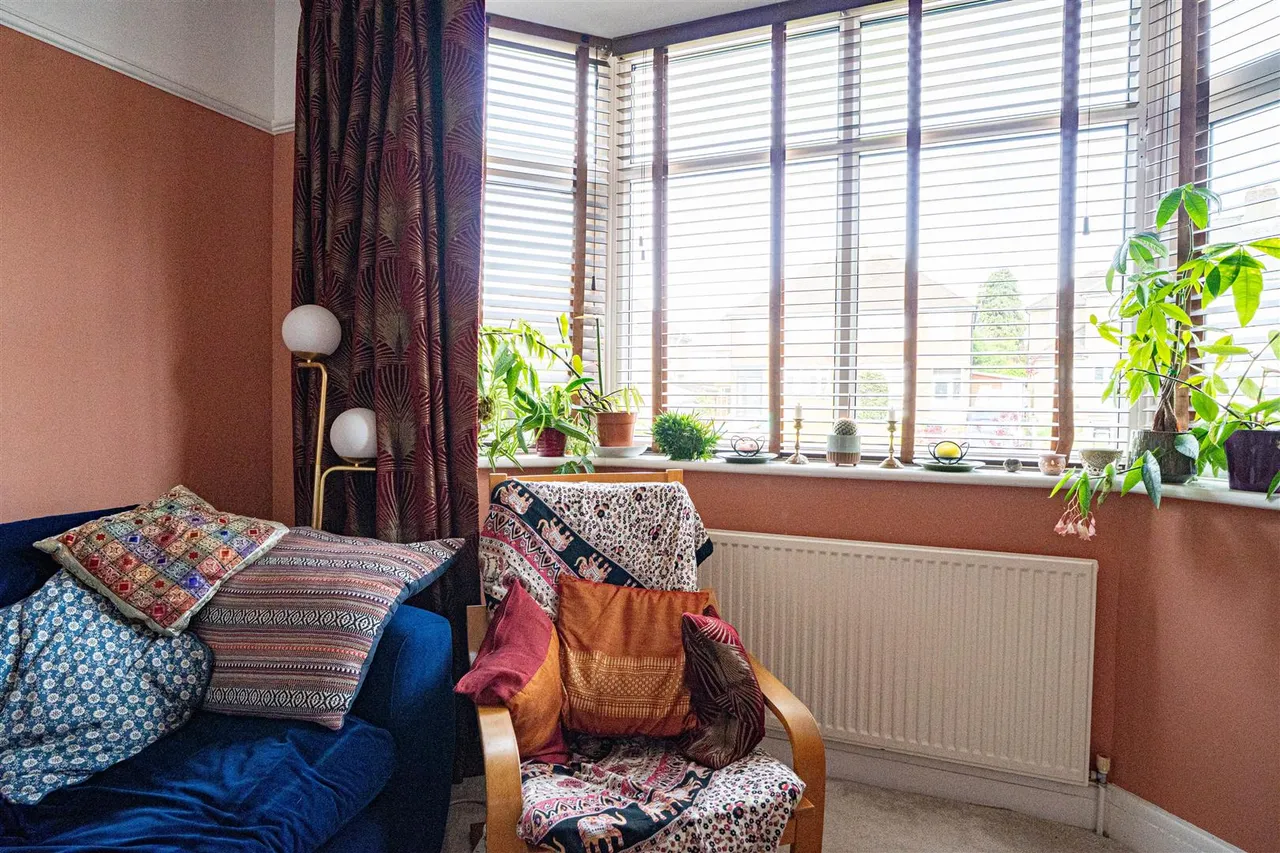 Battle Crescent, St. Leonards-On-Sea, photo 16