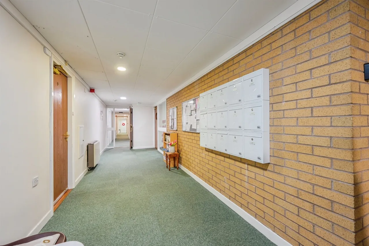 The Dovedales, Mickleover, Derby, photo 6