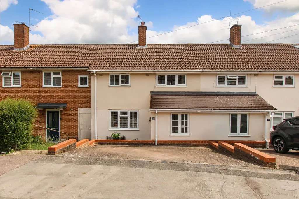 4 bed house for sale — Cuttsfield Terrace, Hemel Hempstead, Hertfordshire, HP1 2AW