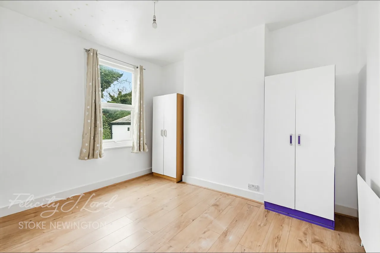 Beaconsfield Road, London, photo 11