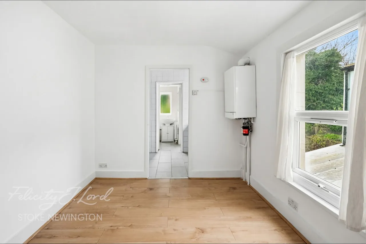 Beaconsfield Road, London, photo 18