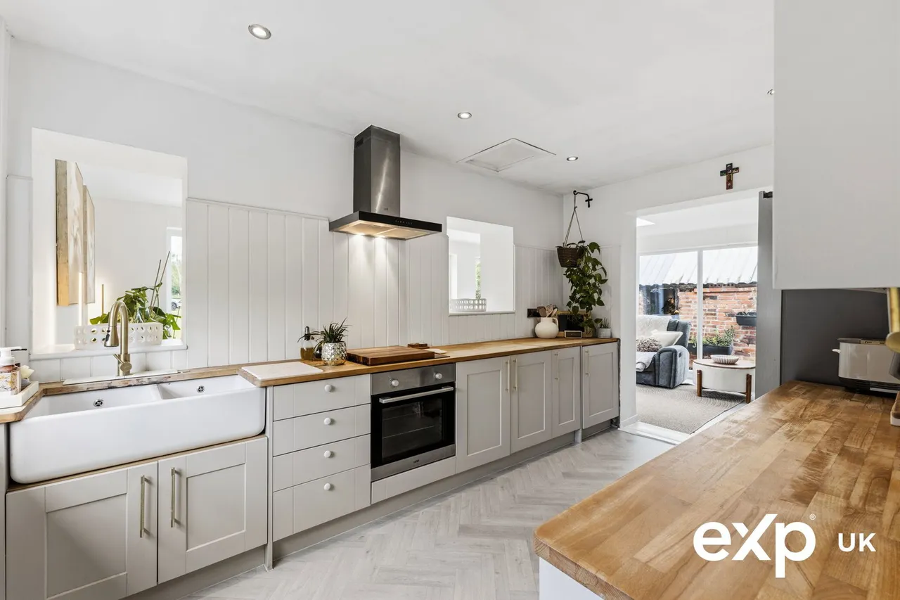 Blythe Road, Ollerton, NG22, photo 13