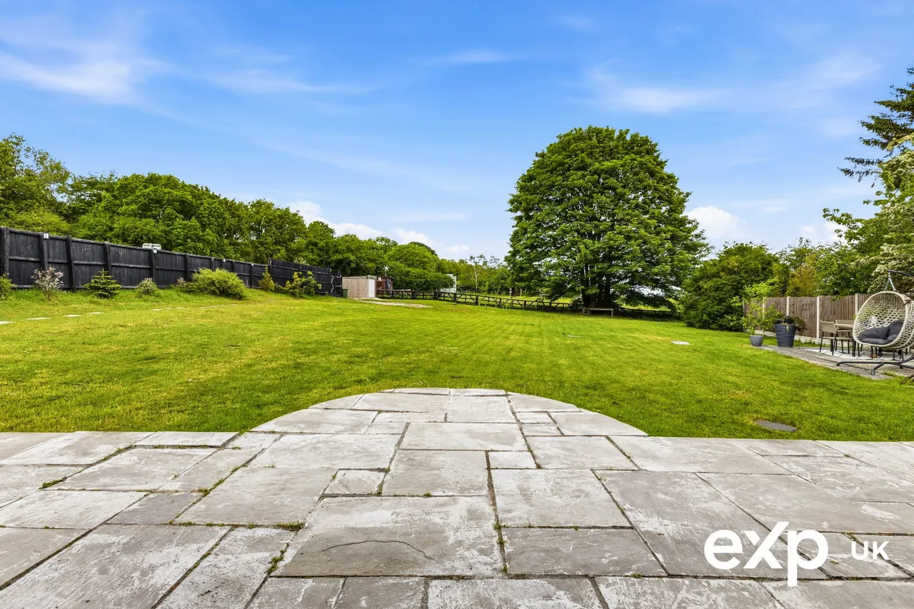 Blythe Road, Ollerton, NG22, photo 34