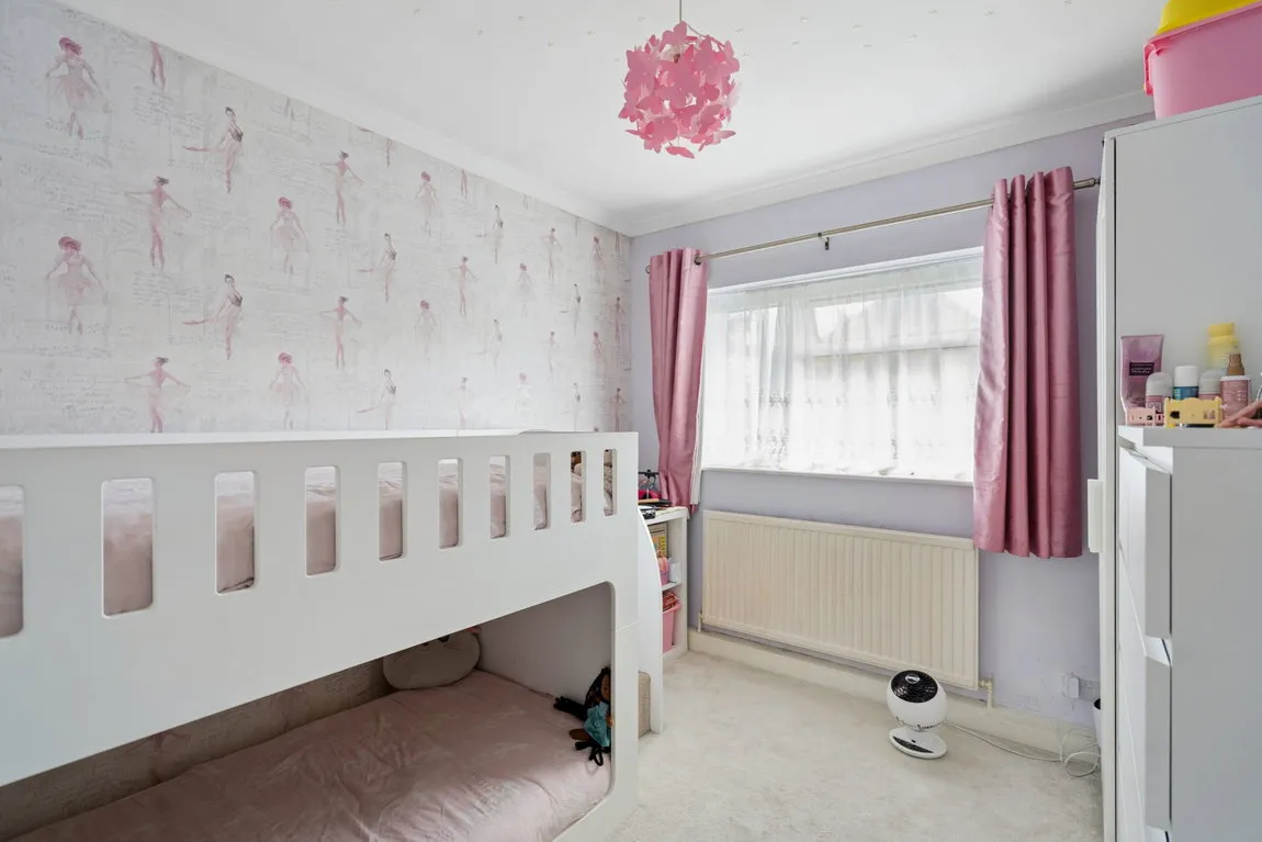 Chigwell Hurst Court, Pinner, HA5, photo 9