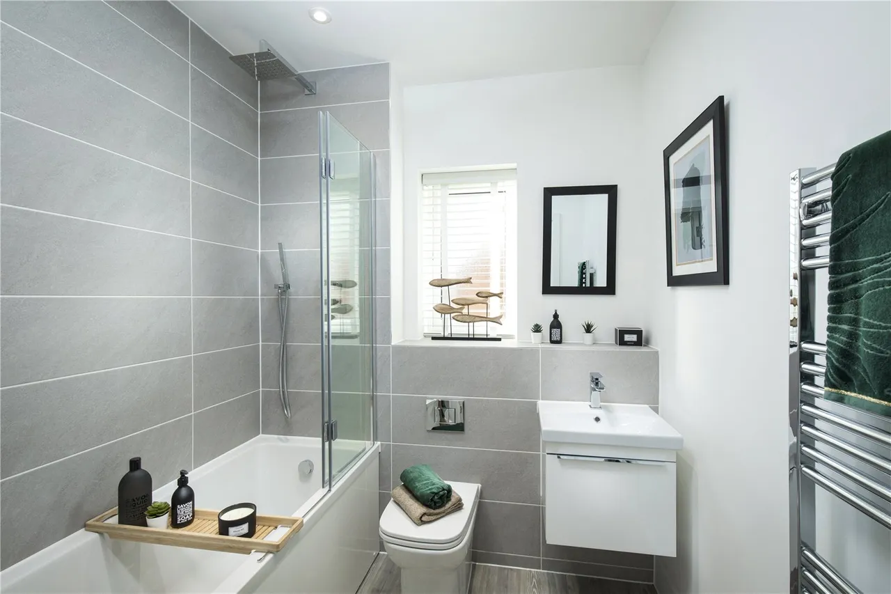 Bakeham Lane, Englefield Green, TW20, photo 4