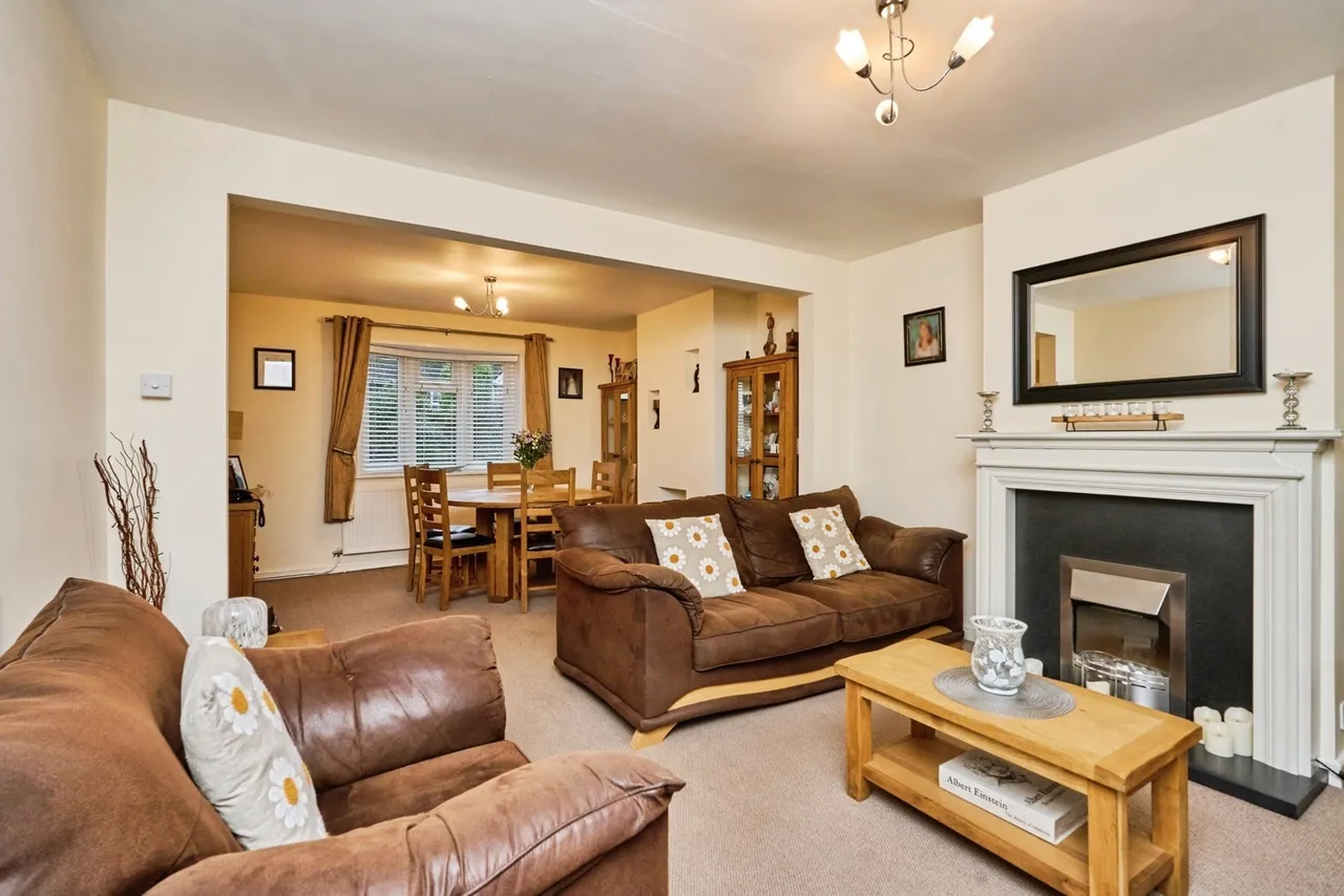 Castle Road, Newport, PO30, photo 4