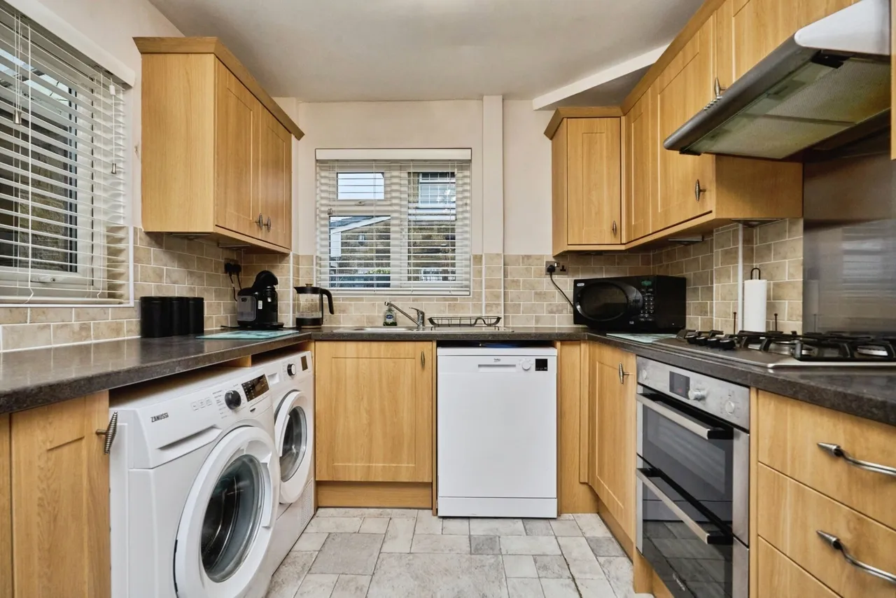 Castle Road, Newport, PO30, photo 6