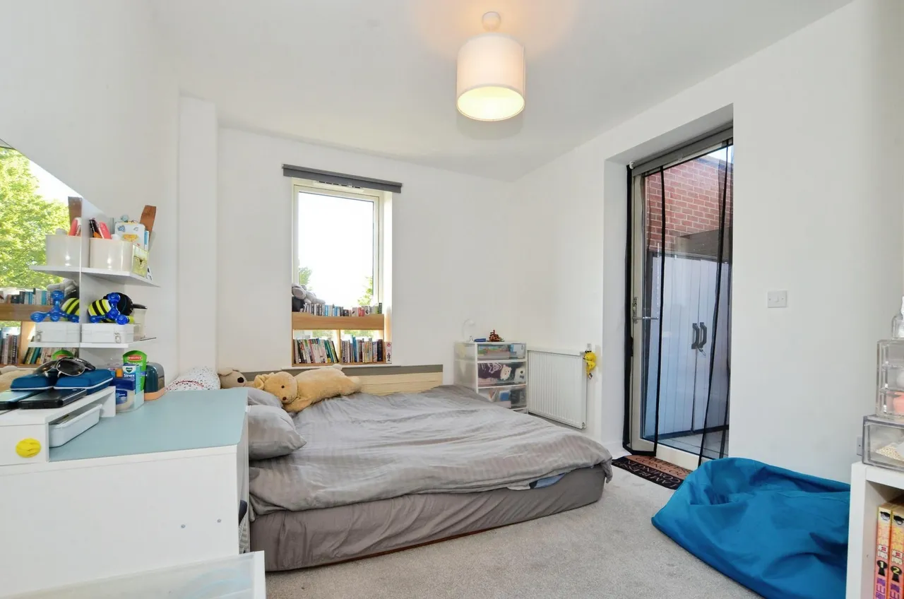 Oxhey Drive, Watford, WD19, photo 6