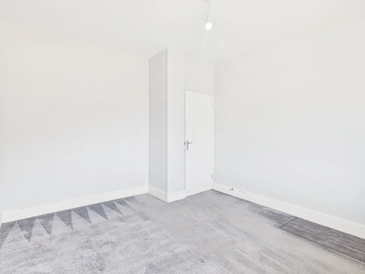 Clive Court, Slough, photo 6