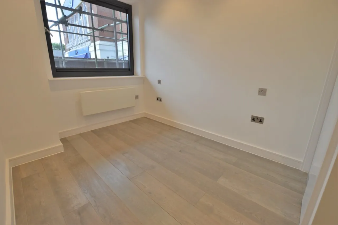 Brickfield Court, Slough, SL1, photo 4