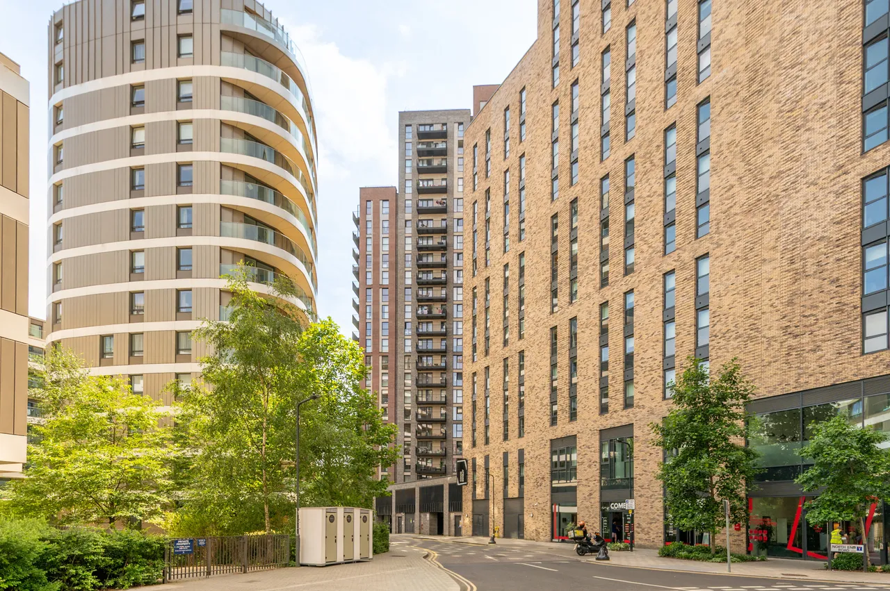 Flat 144, 581 North End Road, Wembley, photo 2