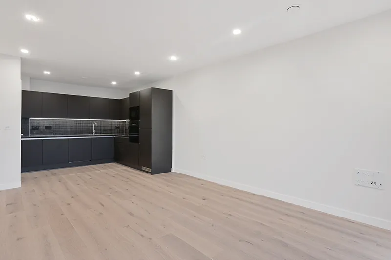 Midlle Road, London, W7, photo 2