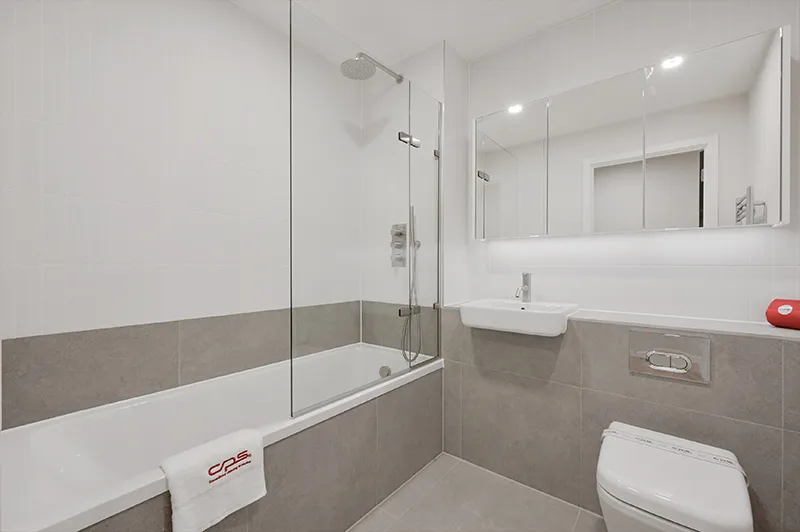 Midlle Road, London, W7, photo 10