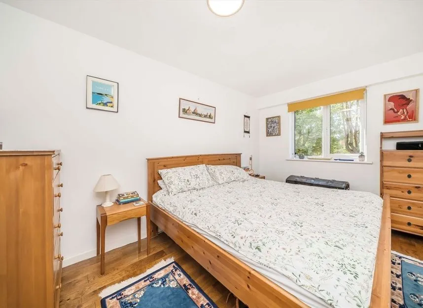 Tithe Barn Close, Kingston Upon Thames, KT2, photo 4