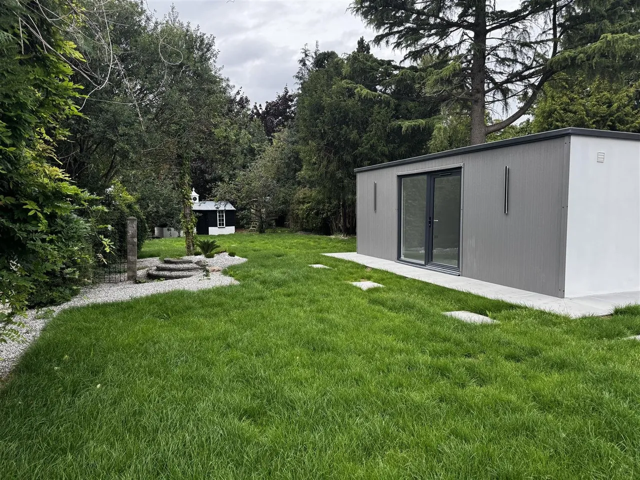 Claremount Gardens, Epsom, KT18 5XF, photo 4