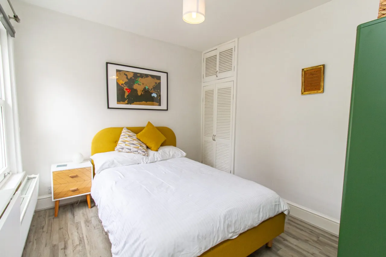 Connaught Road, Fleet, GU51 3RA, photo 15
