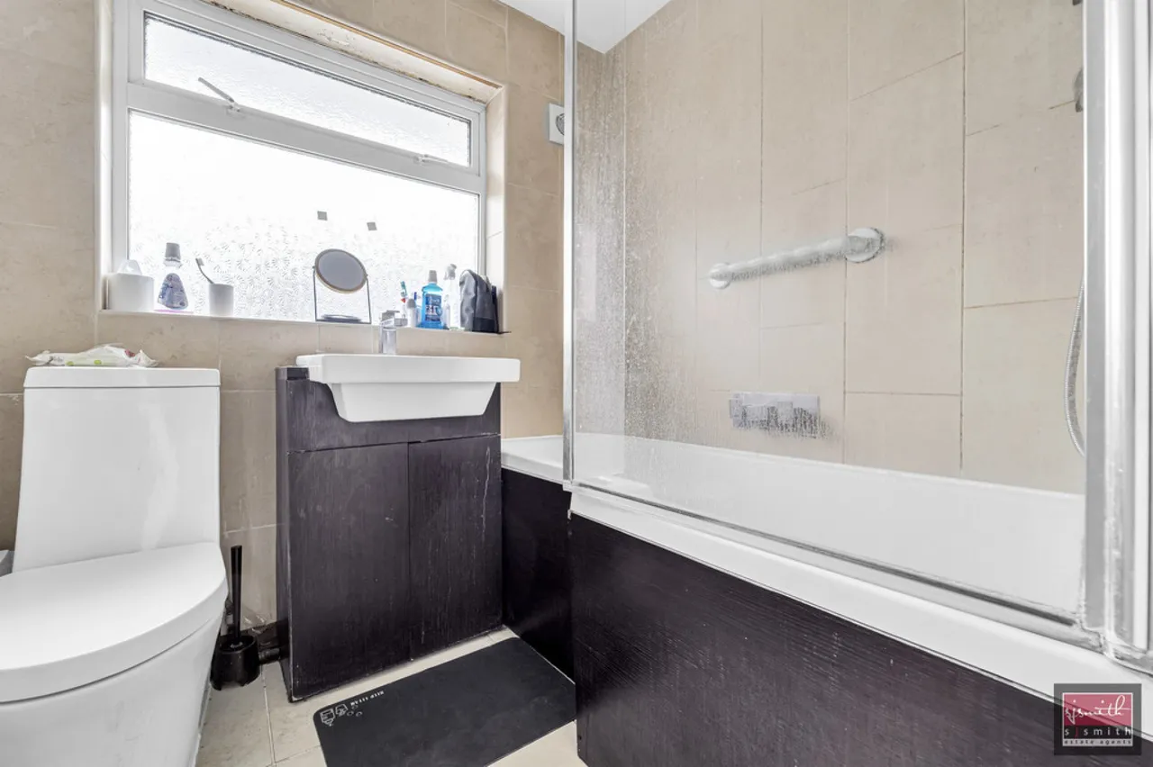 Littleton Road, Ashford, photo 11