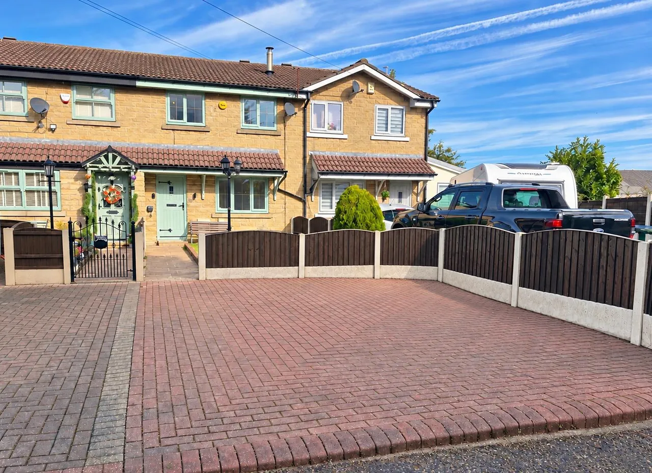 3 bed house for sale, Ashworth Mews, Radcliffe, M26