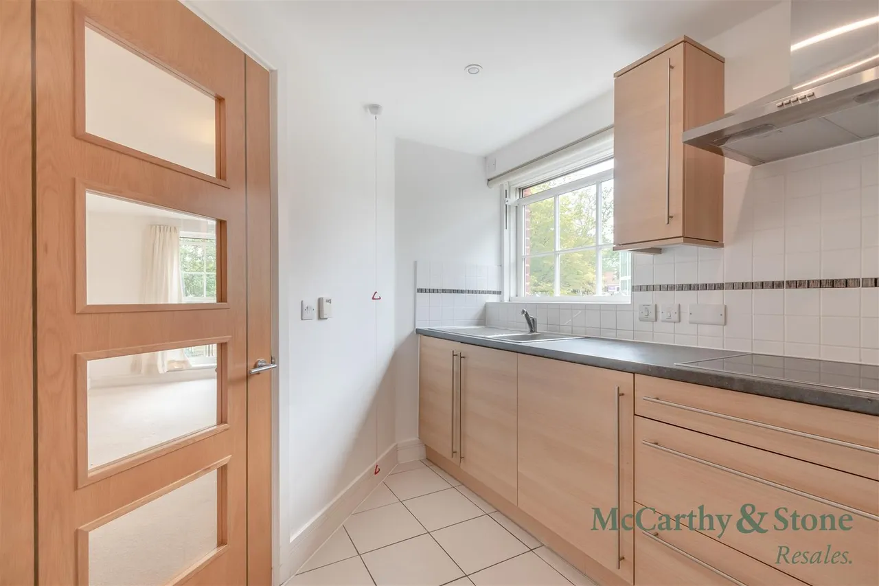 College Way, Welwyn Garden City, AL8, photo 7