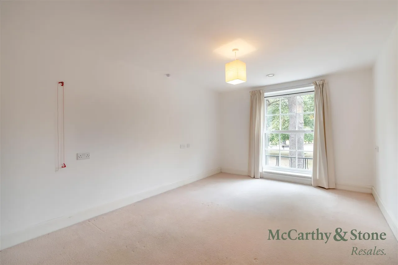 College Way, Welwyn Garden City, AL8, photo 8