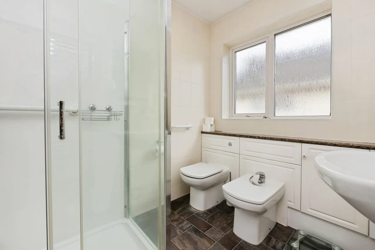 Mangotsfield Road, Mangotsfield, Bristol, BS16, photo 19