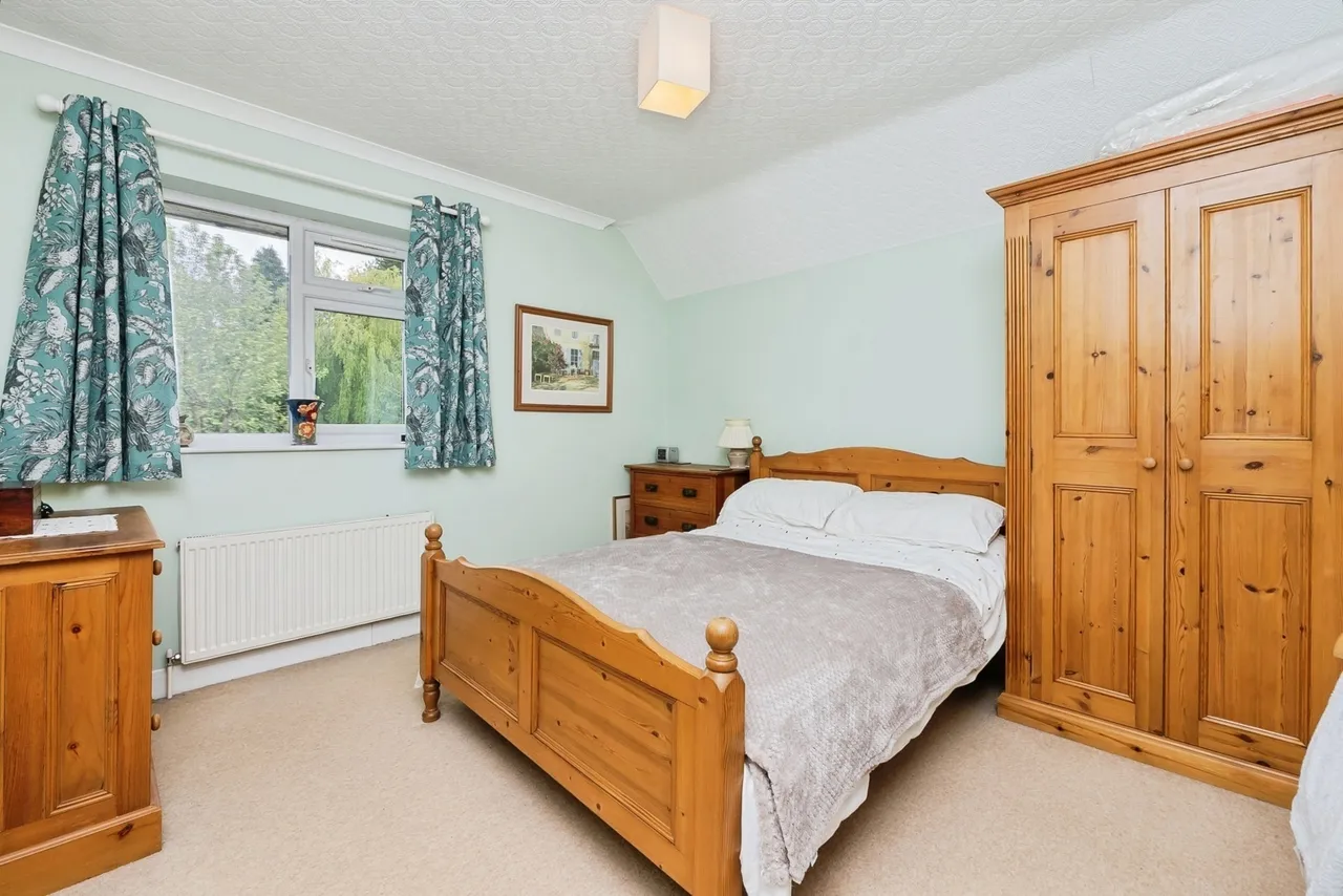 Mangotsfield Road, Mangotsfield, Bristol, BS16, photo 16