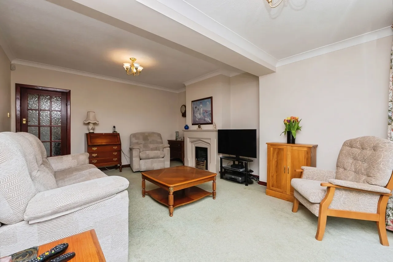 Mangotsfield Road, Mangotsfield, Bristol, BS16, photo 10