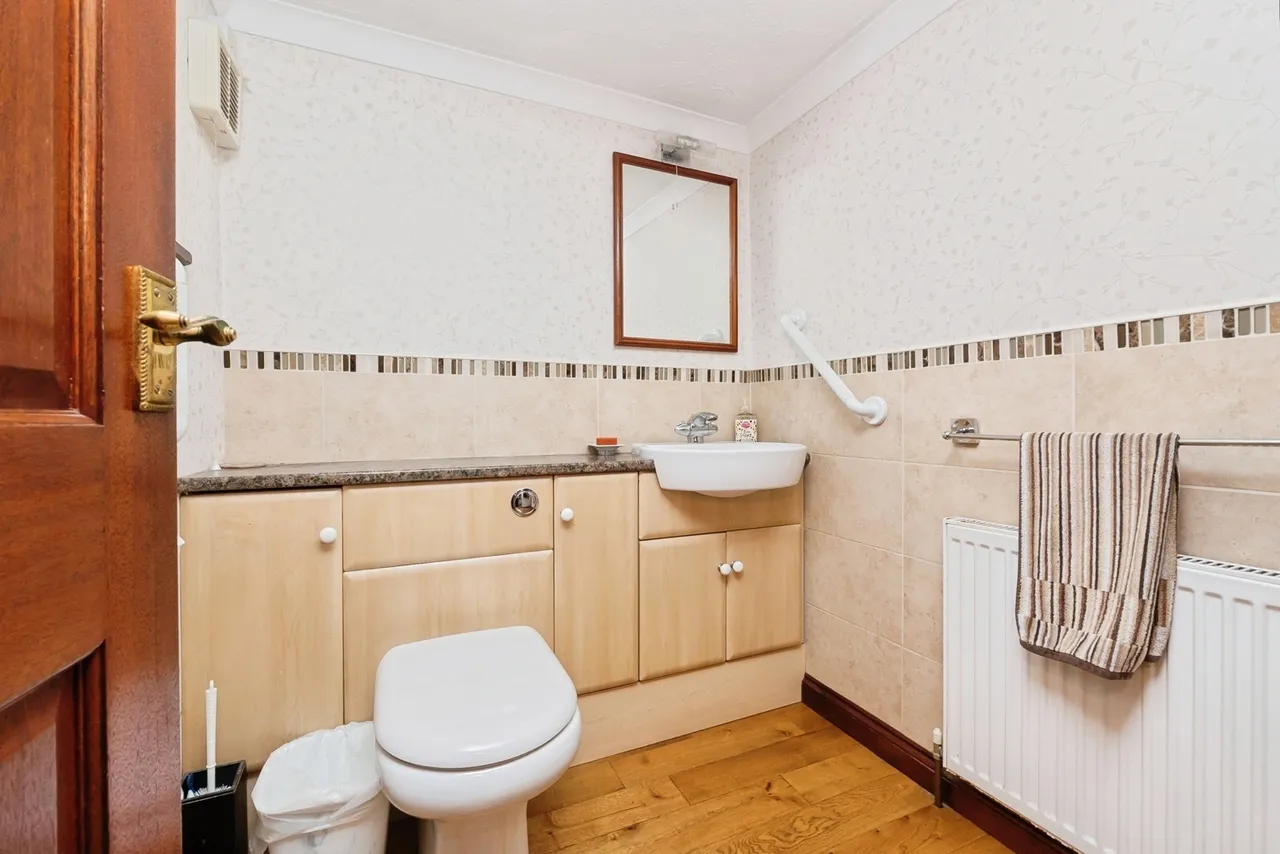 Mangotsfield Road, Mangotsfield, Bristol, BS16, photo 7