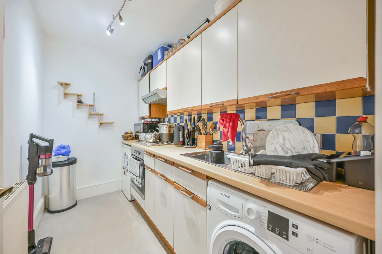 5 Crouch Hill, London, photo 3