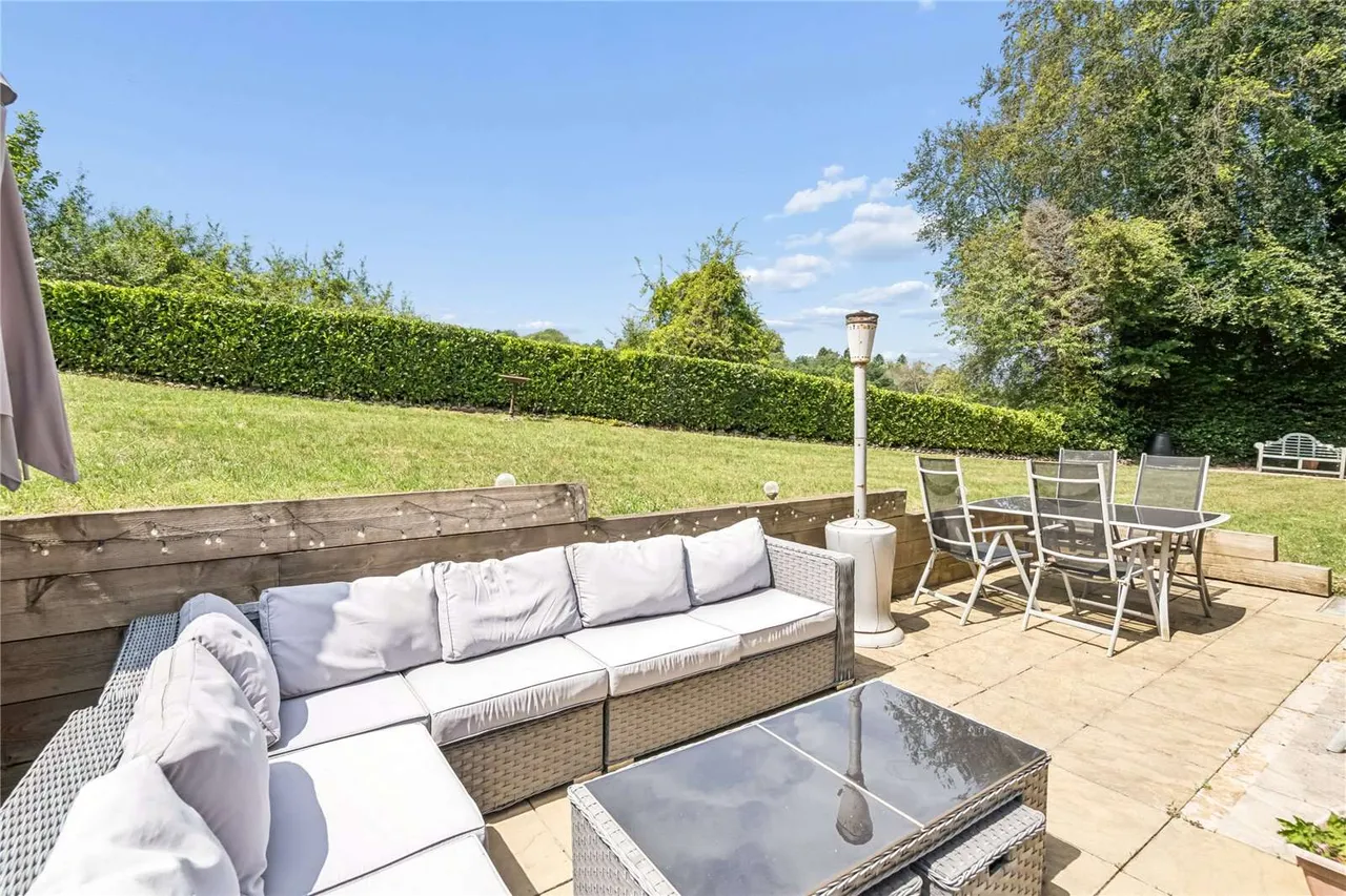 Solesbridge Lane, Chorleywood, Rickmansworth, Hertfordshire, WD3 5SR, photo 6