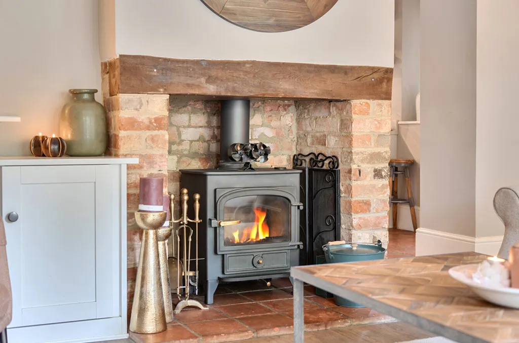Heathencote, Towcester, Northamptonshire, NN12 7LD, photo 9
