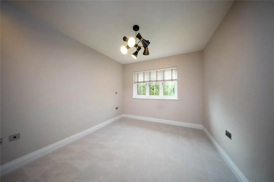 London Road, Ascot, RG12, photo 8